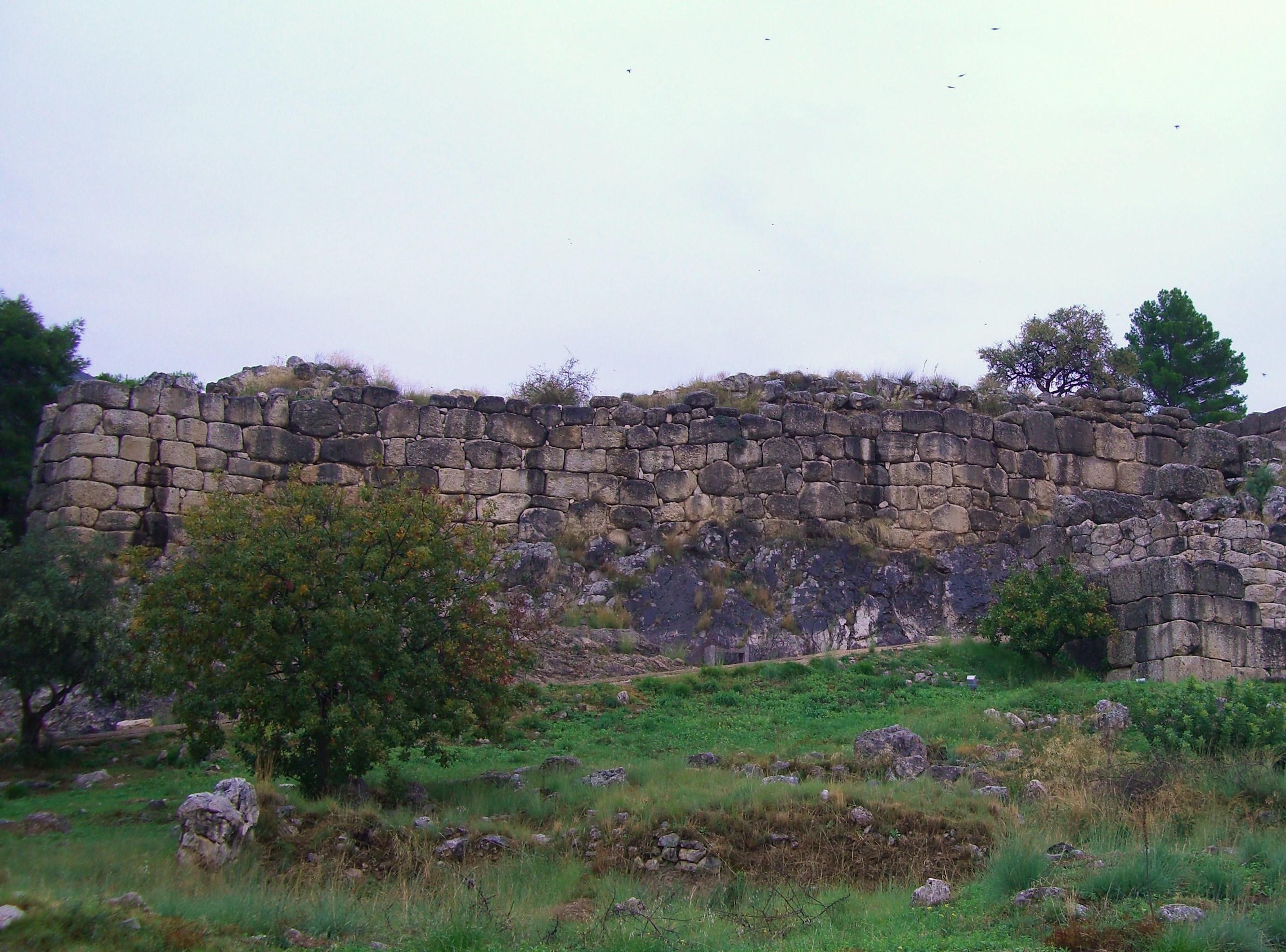 About Cyclopean Walls of Mycenae Archaeological Site hopin.gr
