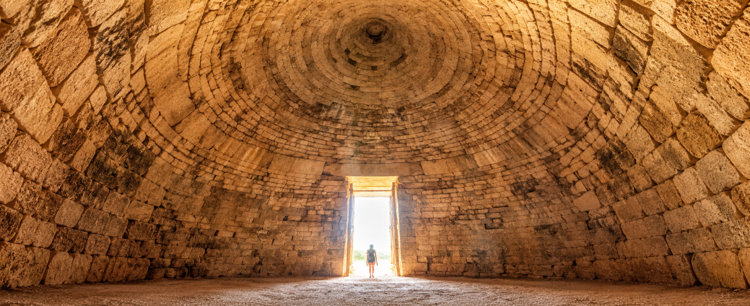 treasury-of-atreus-interior